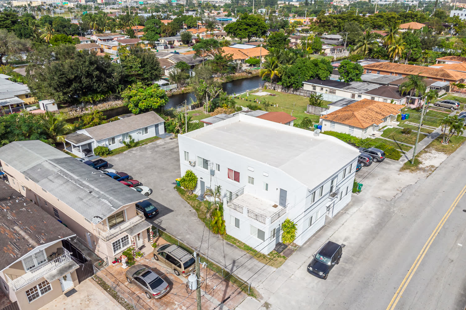 Contratista general que atiende Doral, FL — proyecto de construcción terminado por Unique Construction