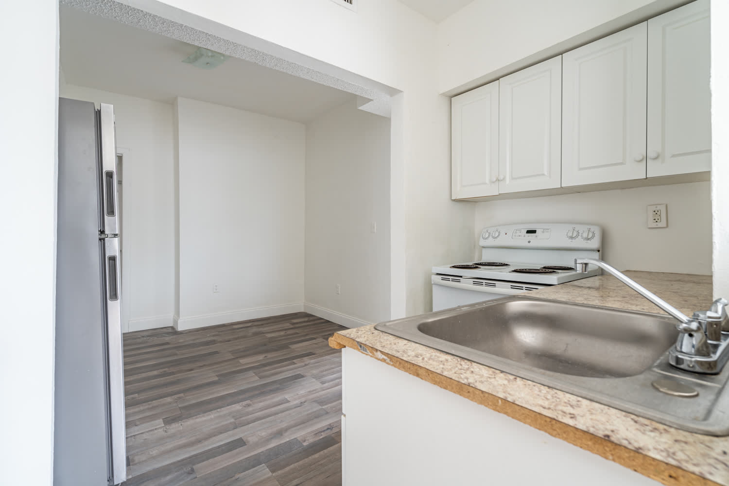 Otra vista de The West Miami Multi-Family — Multifamiliar Comercial en West Miami, FL por Unique Construction, contratista general con licencia que atiende el condado de Miami-Dade