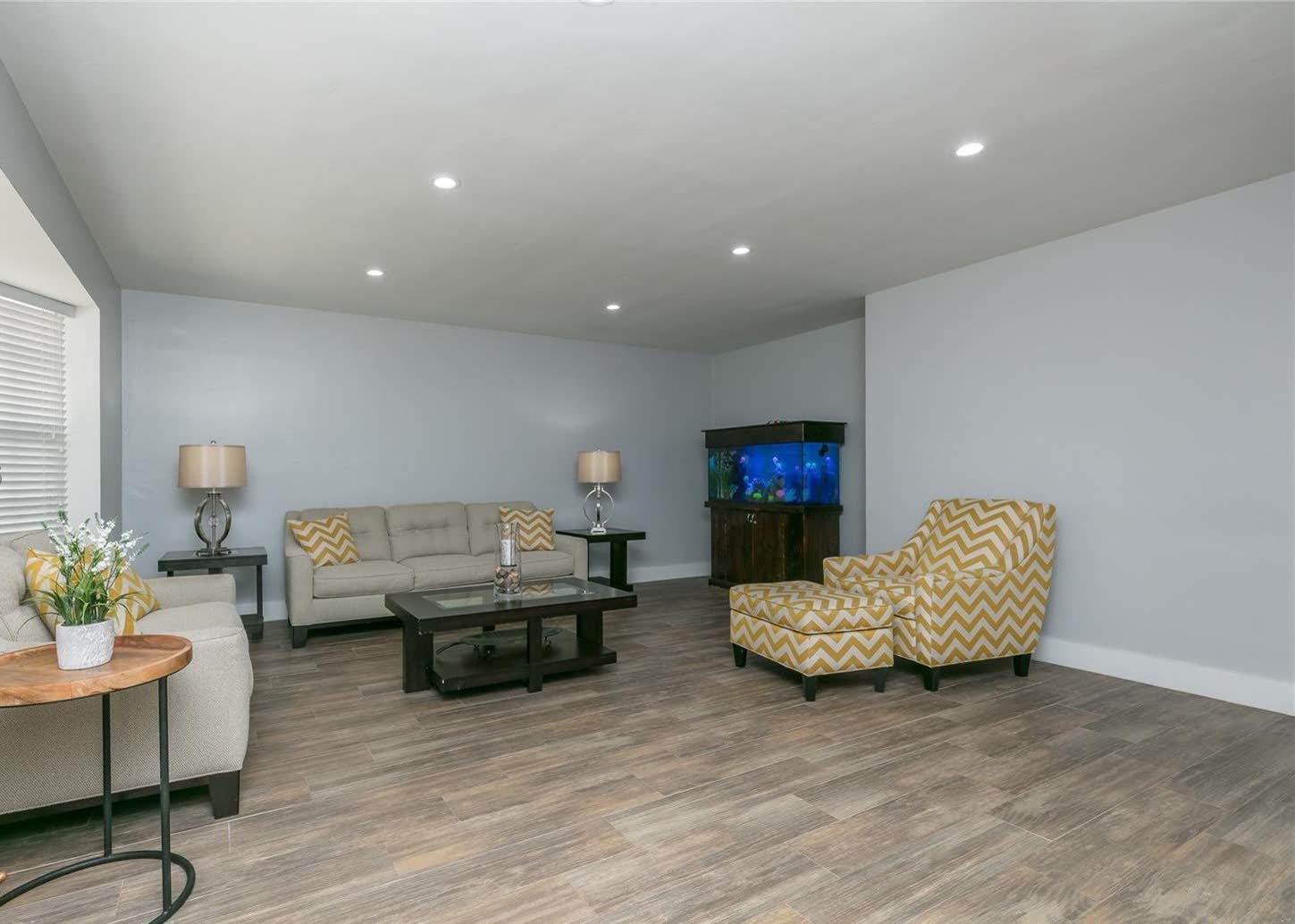 Otra vista de The Westchester Value-Add — Inversión · Value-Add en Westchester, Miami, FL por Unique Construction, contratista general con licencia que atiende el condado de Miami-Dade