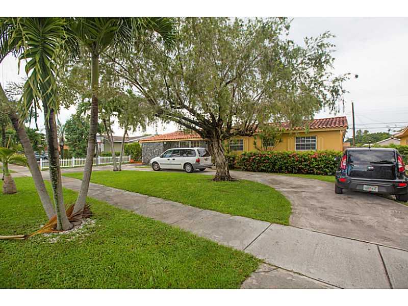 Reponer o actualizar: lo que el código vigente le suma al alcance de una reparación financiada por reclamo — Consulta Frecuente · Unique Construction, contratista general con licencia en Miami-Dade, FL